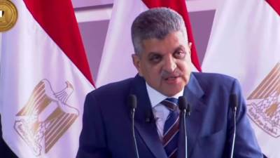 رئيس قناة السويس: الدستور والشعب المصرى يحميان قناة السويس 