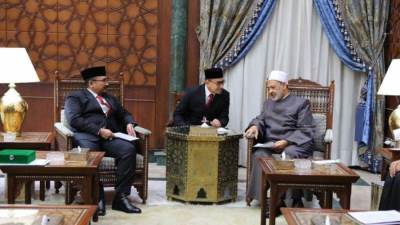 رئيس إندونيسيا يدعو شيخ الأزهر لزيارة بلاده وحضور المؤتمر العالمي الأول لفقه الحضارة