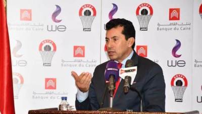 وزير الرياضة يكرم "عبدالمطلب" لفوزه بمنصب نائب رئيس الرابطة الوطنية للسلة بأفريقيا