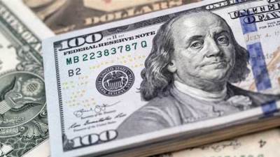 الدولار يسجل ارتفاعا جديدا أمام العملات العالمية 