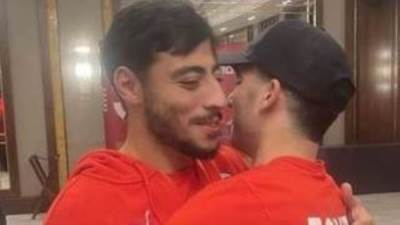 ترجع أقوى من الأول.. زيزو يدعم أكرم توفيق بعد إصابته بالصليبي