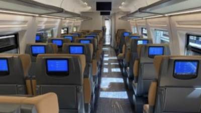 أفخم قطارات السكة الحديد ينضم للخدمة اليوم.. اعرف التفاصيل