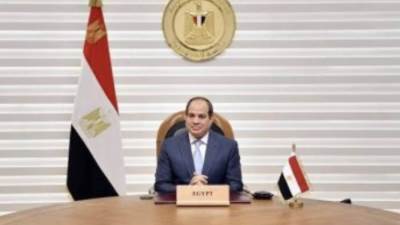 الرئيس السيسي يهنئ قادة العالم بعيد الميلاد المجيد