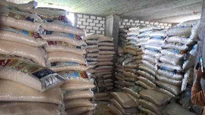 التموين: ضبط 100 طن أرز بأحد المخازن بادكوا 