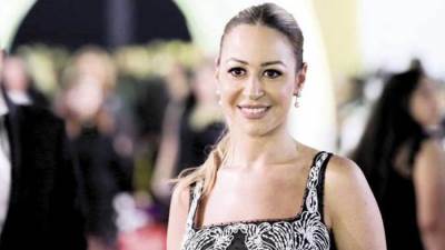 3 أسباب كشفت عن وجود المخدرات بحوزة منة شلبي في مطار القاهرة