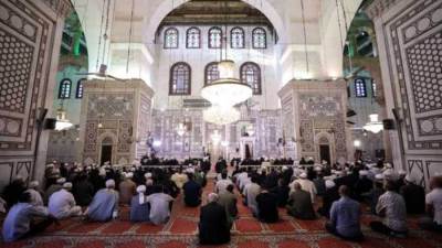 وزير الأوقاف يعلن تكثيف عمليات الصيانة وتجديد فرش ألف مسجد استعدادا لرمضان