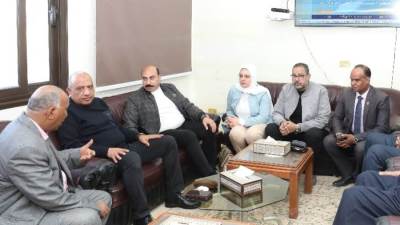 وزير قطاع الأعمال ومحافظ أسوان في جولة تفقدية بشركة كيما للأسمدة