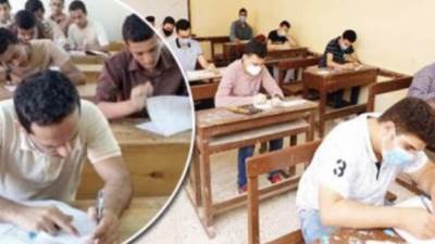 التعليم تتلقى أوراق طلاب الثانوية العامة المدمجين استعدادا للامتحانات