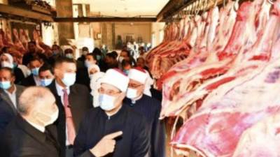 "الأوقاف" تعلن توزيع 1600 طن لحوم أضاحى وإطعام خلال عام 2022