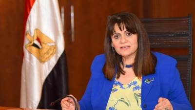 وزيرة الهجرة تتابع حالات المصريين المصابين في حادثة انفجار سفينة على الحدود التركية