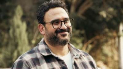 أكرم حسنى يكشف موعد طرح أغنية "السهر والانبساط" مع هشام عباس وحميد الشاعرى