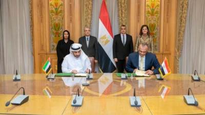 وزراء "الإنتاج الحربي" و"الكهرباء" و"التخطيط” يشهدون توقيع مذكرة تفاهم بين "حلوان للصناعات غير الحديدية" و"دوكاب" الإماراتية