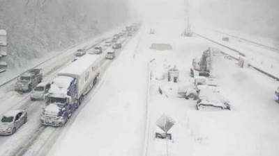 شلل كامل في مدينة بوفالو الأمريكية بسبب تراكم الثلوج وانقطاع الكهرباء