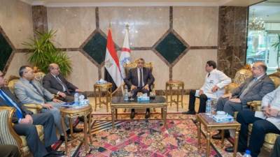 "وزير الدولة للإنتاج الحربى" يتفقد المركز الطبى التخصصي