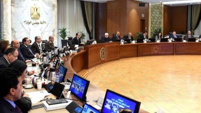 مدبولي يهنىء الرئيس والحكومة وجموع الشعب المصري بمناسبة العام الميلادي الجديد