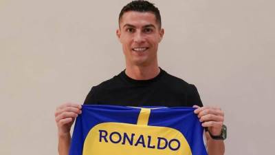 أول تعليق من رونالدو بعد انضمامه للنصر السعودي.. متحمس 