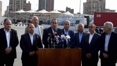 رئيس الوزراء: افتتاح 200 شادر بالمحافظات لعرض السلع بأسعار مخفضة 