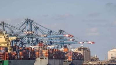 جمارك الدخيلة تضبط تلاعب فى تصريح إفراج مؤقت صادر من الاستثمار