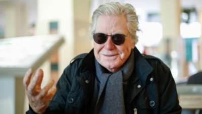 حسين فهمي يقدم مسرحية "امسك حرامي" على المسرح الحديث في عيد الفطر