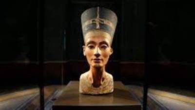 وزيرة ألمانية تطالب بلادها بإعادة نفرتيتى إلى مصر.. وتؤكد: ليست ملكنا