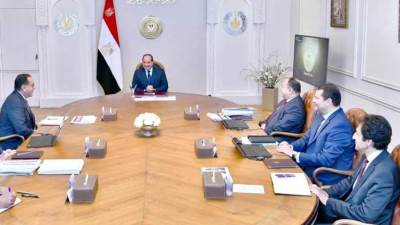 "السيسي" يوجه بسرعة تسوية جميع الملفات الضريبية المفتوحة والقديمة خلال العام الحالي