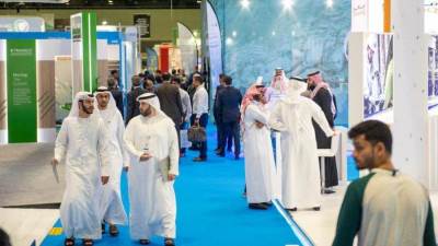 القمة العالمية لطاقة المستقبل تنشر تقريراً حول أهمية معالجة مياه الصرف في نمو القطاع بمنطقة الشرق الأوسط