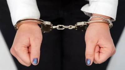 حبس البلوجر إسراء محب وصديقها بتهمة حيازة مخدرات في التجمع الخامس