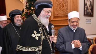 الإمام الأكبر يهنئ البابا تواضروس بعيد الميلاد المجيد