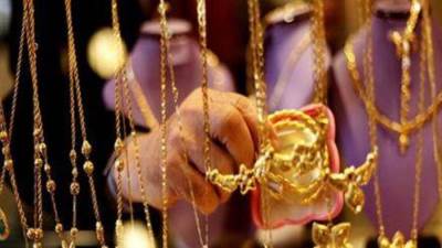 بعد جنون الدولار.. ارتفاع أسعار الذهب في منتصف تعاملات اليوم