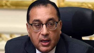 مدبولي يستعرض تقريرا حول جهود هيئة تنمية الصعيد بمحافظات الوجه القبلي 