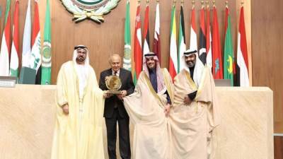 وزارة الاتصالات السعودية تُتوَّج بجائزة أفضل وزارة عربية بمقر جامعة الدول العربية بالقاهرة