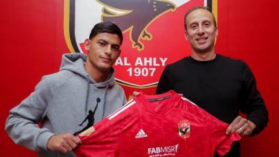 رسميا.. "كريستو" ينضم للأهلي لمدة 4 سنوات ونصف 