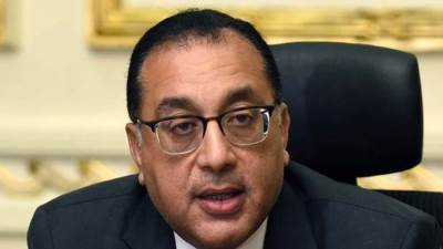 رئيس الوزراء يستعرض تقريراً من وزير الإسكان حول تنفيذ مبادرة "زراعة 100 مليون شجرة"