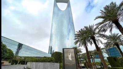 جناح 7 نجوم يستضيف كريستيانو رونالدو وأسرته فى الرياض مؤقتاً