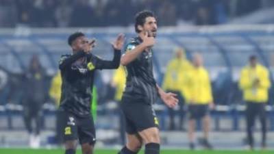 أحمد حجازى يسجل فى تعادل الشباب ضد الاتحاد 1-1 