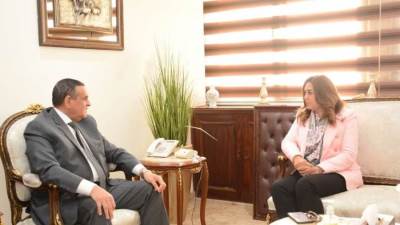 وزير التنمية المحلية يتابع مع محافظ دمياط مشروعات حياة كريمة واهلا رمضان