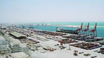 وضع حجر الأساس لمشاريع محطات الحاويات بميناء الملك عبدالعزيز بالدمام