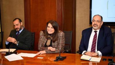 وزيرة الهجرة تعقد اجتماعا مع رئيس قطاع الاستثمار ببنك مصر لمناقشة سبل جذب استثمارات جديدة