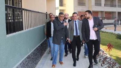 مساعد وزير الإسكان للشئون الفنية يتفقد الموقف التنفيذي لوحدات "سكن كل المصريين" بمدينة 6 أكتوبر