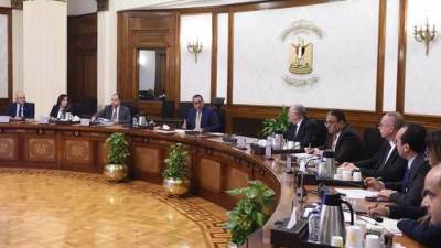 الحكومة تخفض أسعار الفائدة على القروض المقدمة لدعم قطاعي" الصناعة والزراعة" 