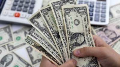 مسئول مصرفي: القطاع المصرفي شهد تدفقات دولارية قوية من مؤسسات دولية