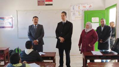 مدير تعليم الجيزة يتفقد لجان أعمال الامتحانات بإدارتي الهرم وأوسيم