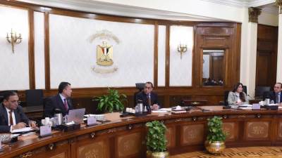 رئيس الوزراء يتابع مع وزير السياحة جهود الوزارة في ملفات العمل المختلفة