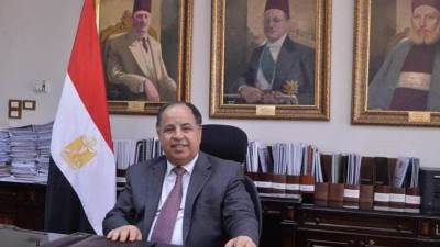 المالية: تعليق وإسقاط الضريبة على الآلات والمعدات المشتراه من السوق المحلية