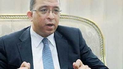 وزير سابق: مصر بعيدة جدا عن الإفلاس