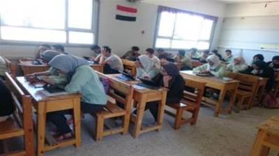 تداول امتحان اللغة العربية لطلاب أولى ثانوي بالجيزة.. والتعليم تعلق