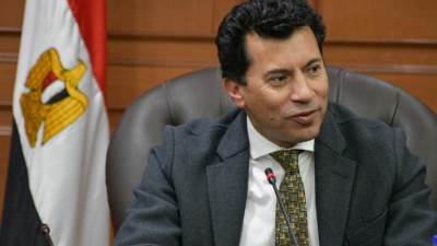 وزير الرياضة ومحافظ بورسعيد يتفقان على البدء فى تنفيذ أعمال إنشاء استاد بورسعيد