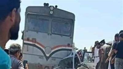 المعاينة: شاب مجهول الهوية صدمه قطار بمحطة الجيزة