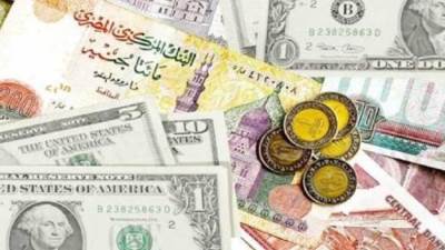 هدوء سعر صرف الدولار يدفع الذهب للانخفاض 35 جنيها في مصر