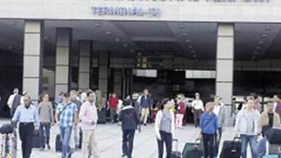 مطارا الغردقة ومرسى علم يستقبلان 85 رحلة طيران دولية